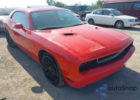 2014 Dodge Challenger R/T Classic z USA, uszkodzony, nr VIN 2C3CDYBT9EH212071